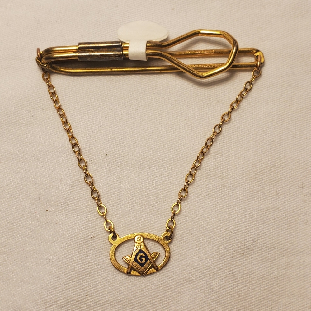 Vintage 10k Freemason tie bar.